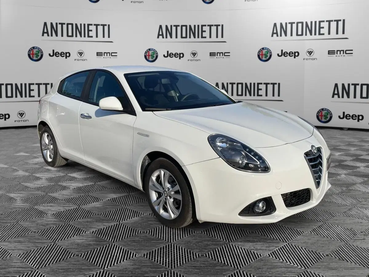 Alfa Romeo Giulietta usata a Ancona (3)