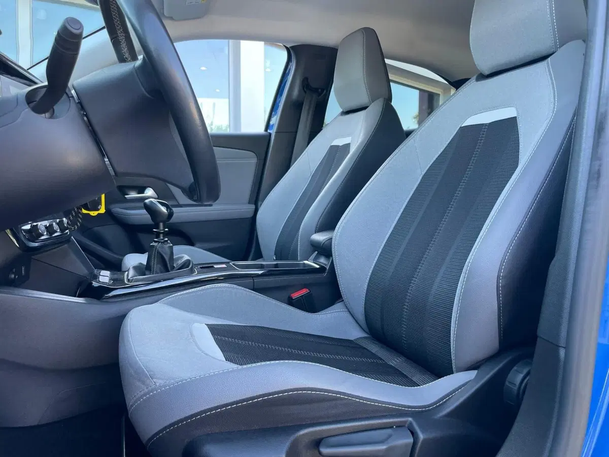 Opel Mokka usata a Ancona (9)