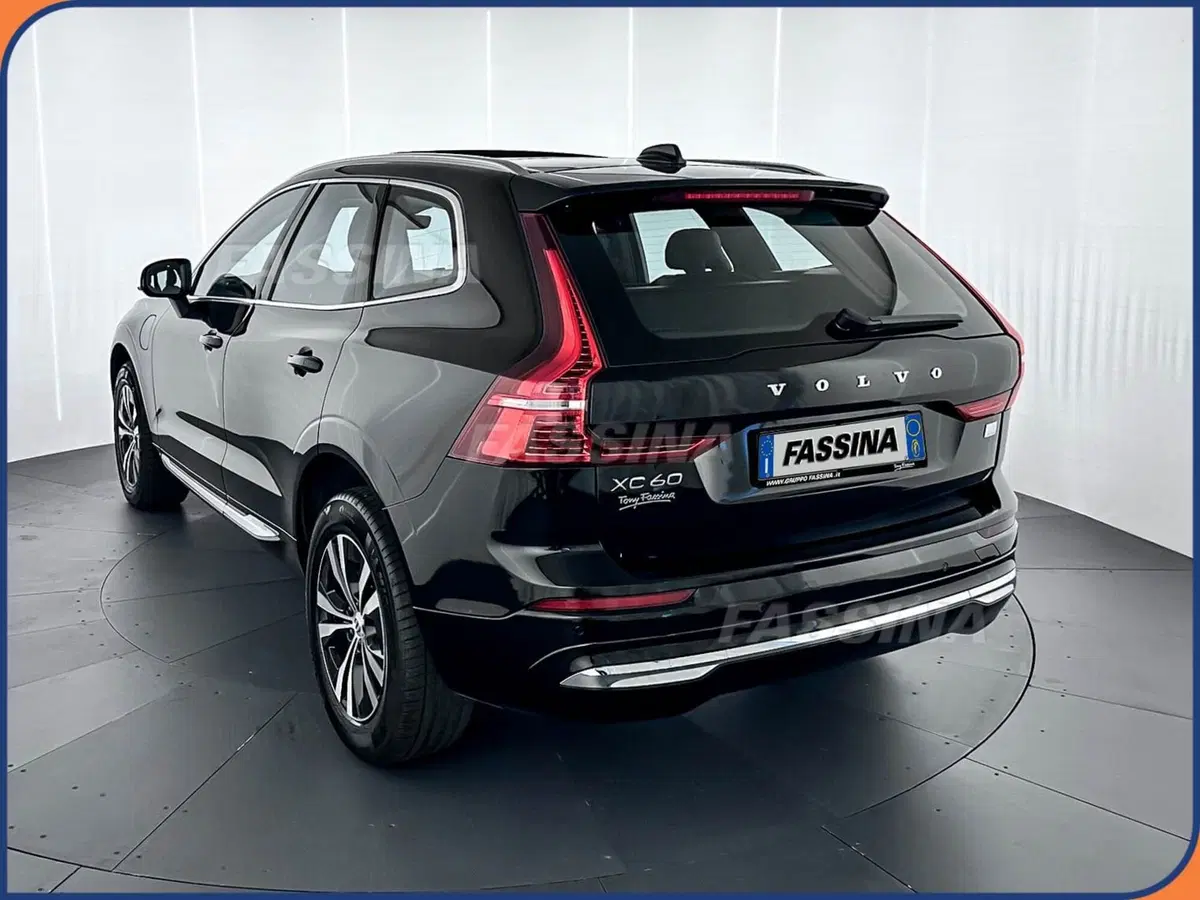 Volvo XC60 usata a Milano (4)