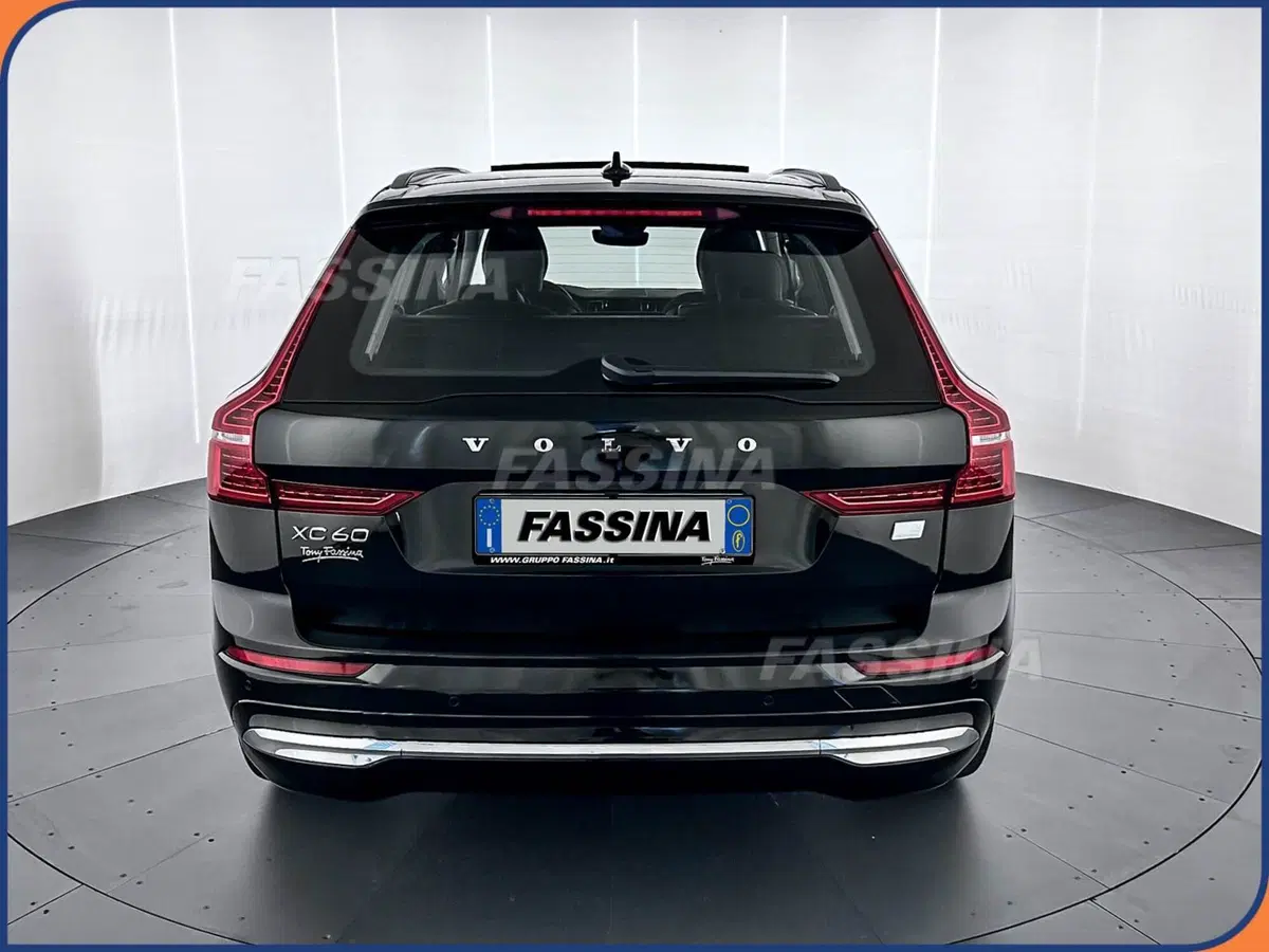 Volvo XC60 usata a Milano (5)