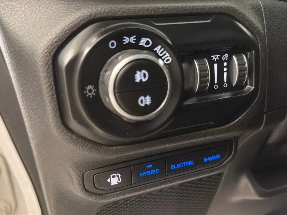 Jeep Wrangler Unlimited usata a Palermo (13)