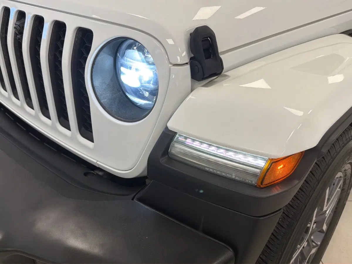 Jeep Wrangler Unlimited usata a Palermo (3)