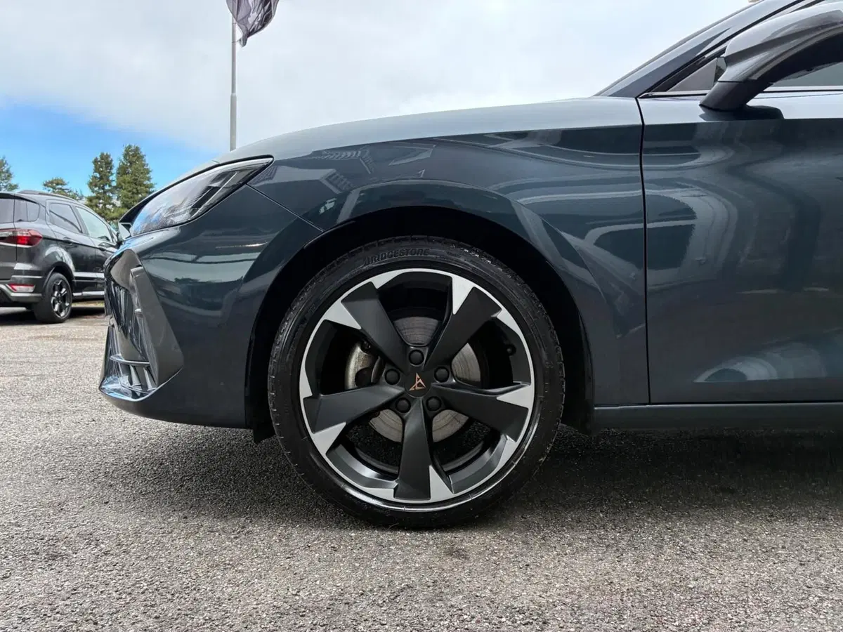 Cupra Leon usata a Monza e Brianza (8)