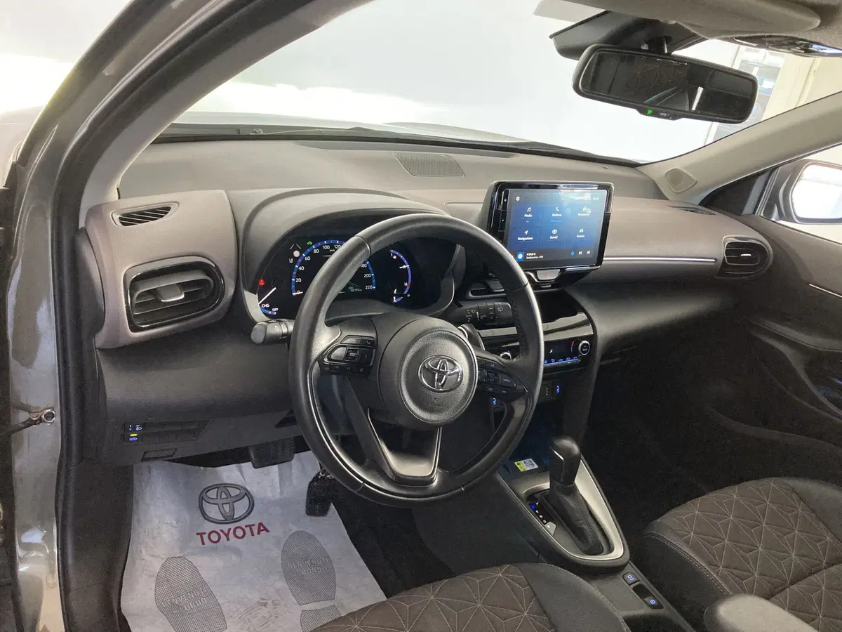 Toyota Yaris Cross usata a Barletta-Andria-Trani (10)
