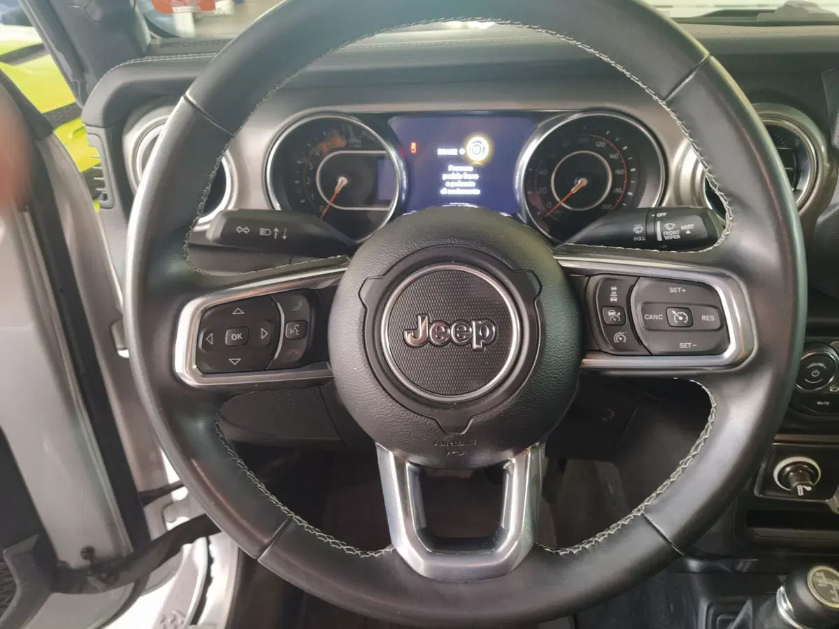 Jeep Gladiator usata a Monza e Brianza (10)