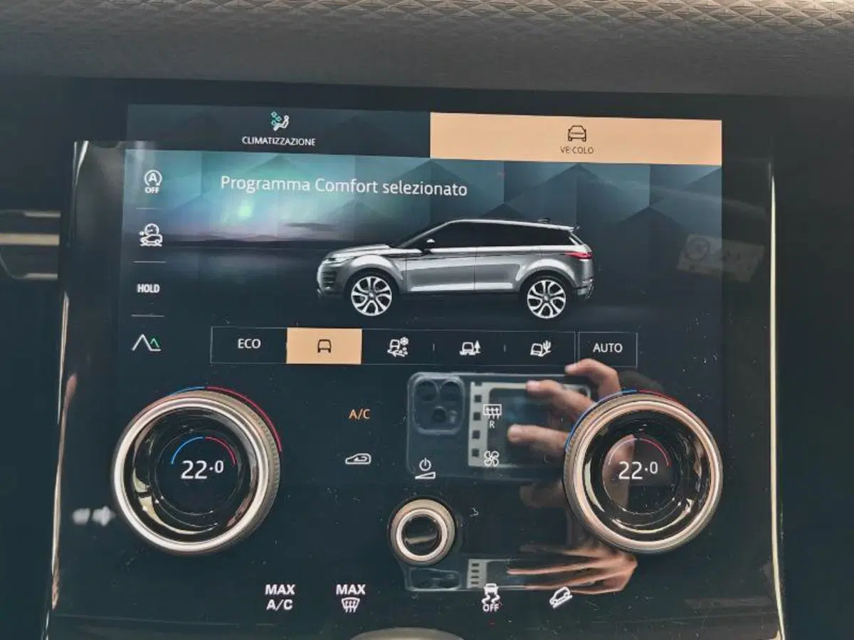 Land Rover Range Rover Evoque usata a Venezia (11)
