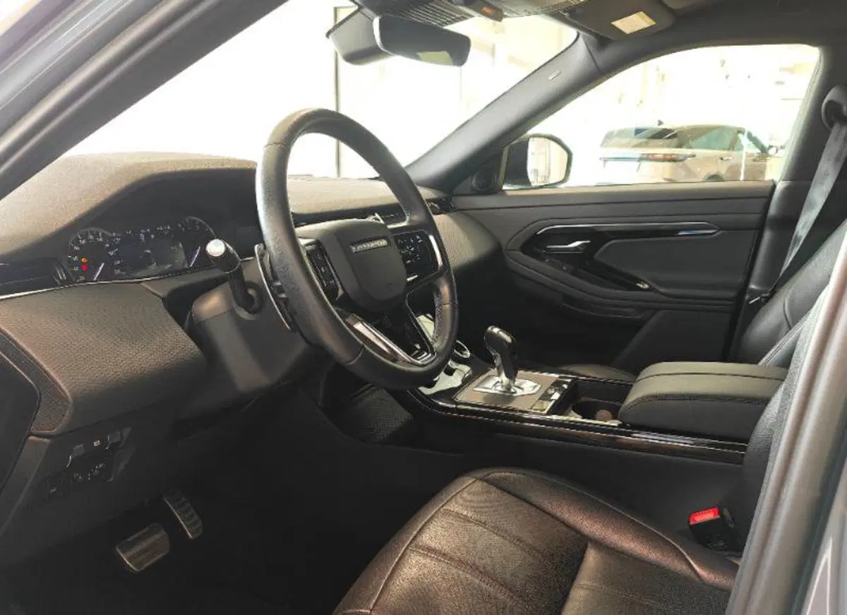 Land Rover Range Rover Evoque usata a Venezia (2)