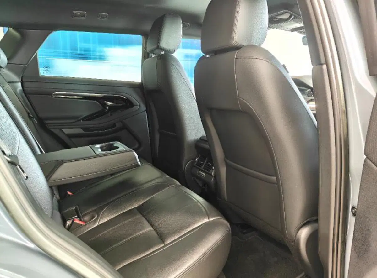 Land Rover Range Rover Evoque usata a Venezia (5)