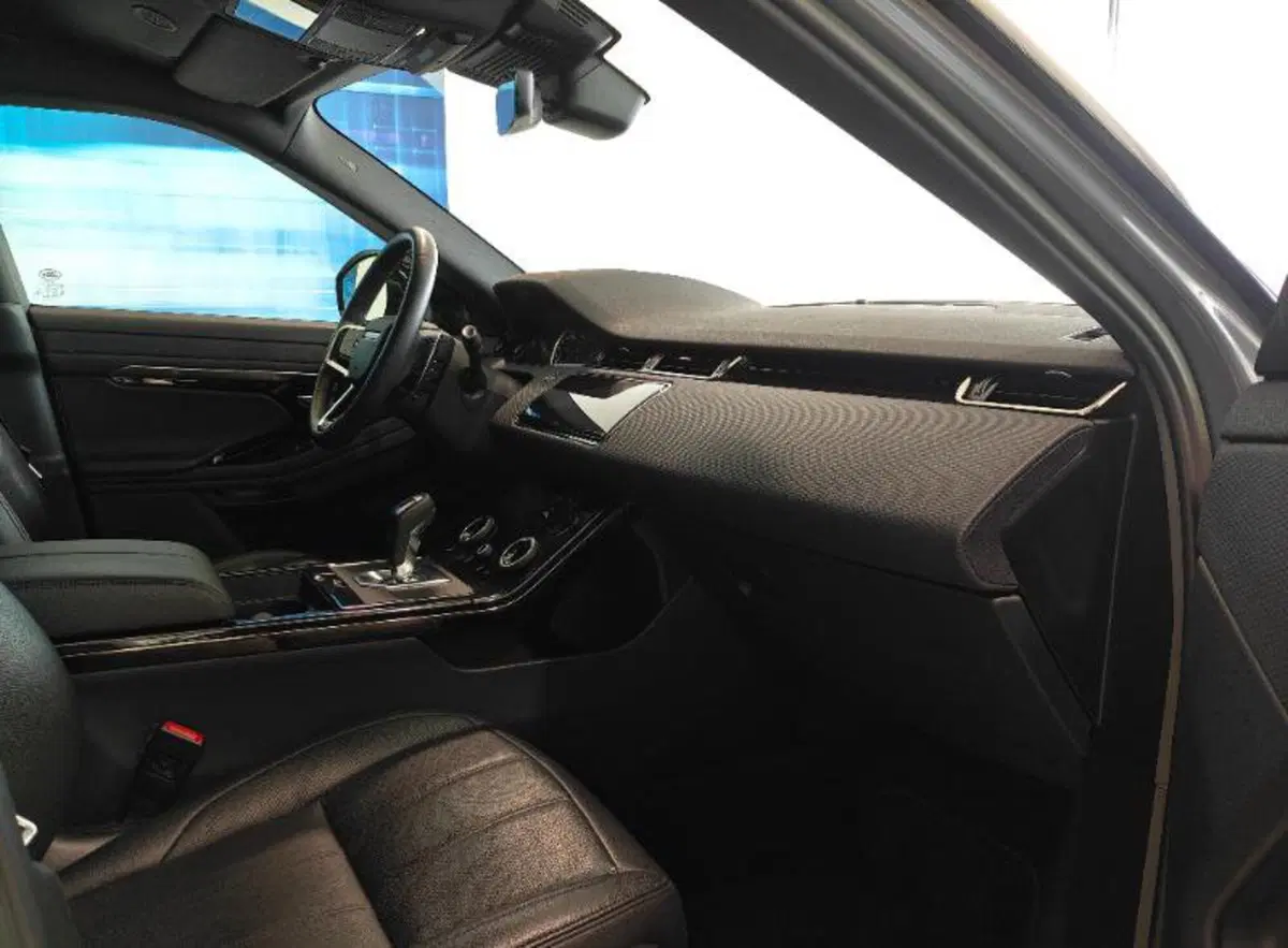 Land Rover Range Rover Evoque usata a Venezia (7)