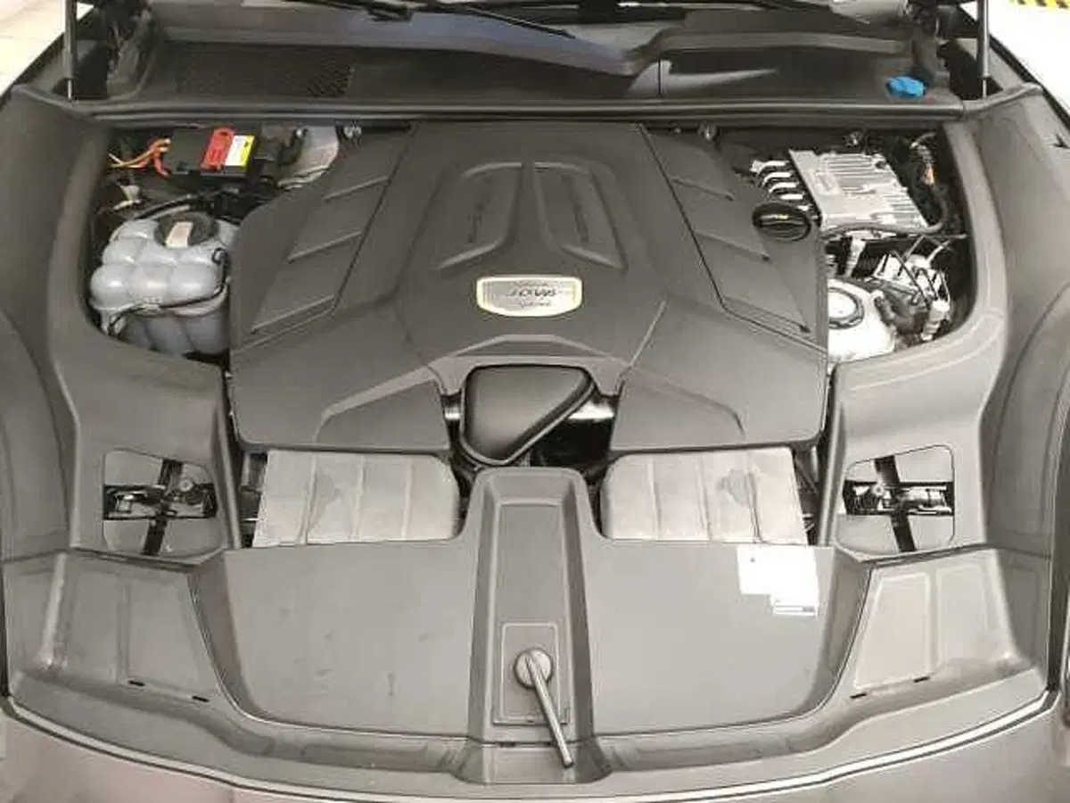 Porsche Cayenne Coupé usata a Teramo (10)