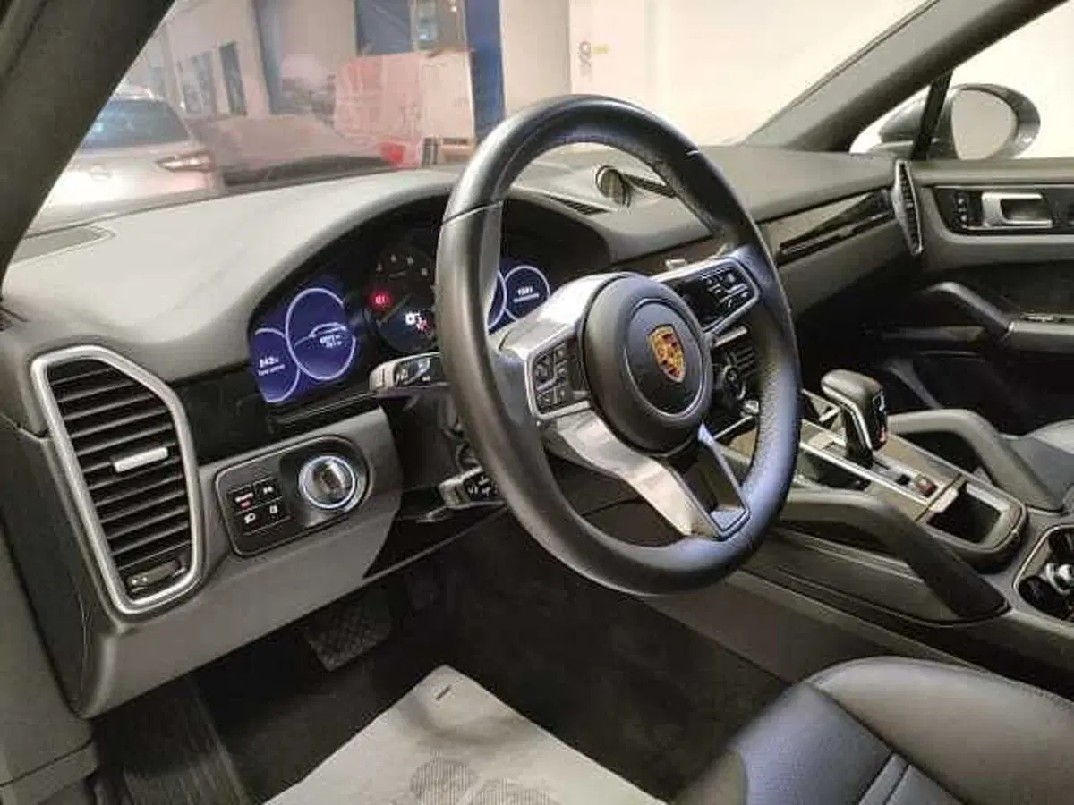 Porsche Cayenne Coupé usata a Teramo (11)