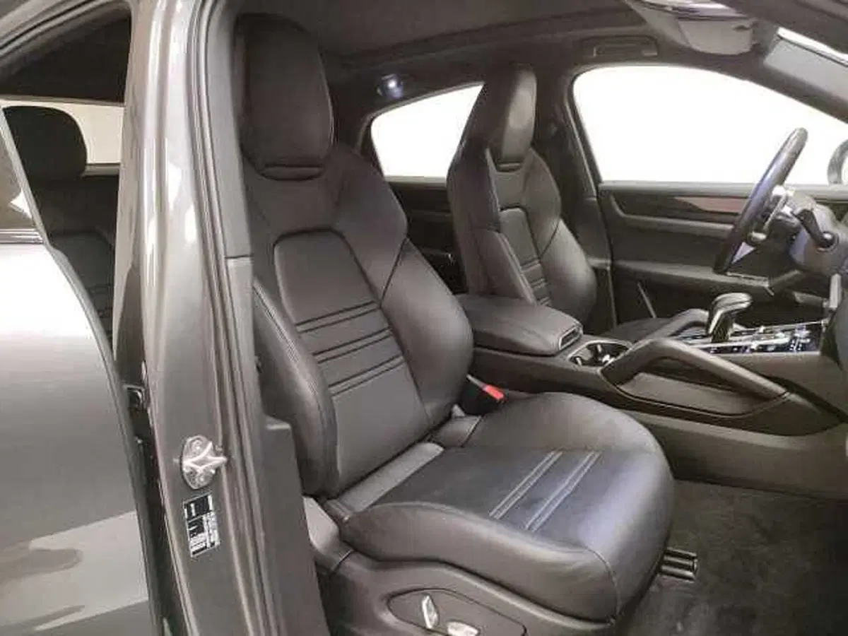 Porsche Cayenne Coupé usata a Teramo (14)