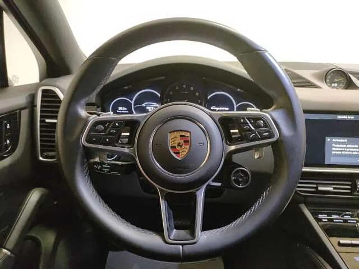 Porsche Cayenne Coupé usata a Teramo (16)