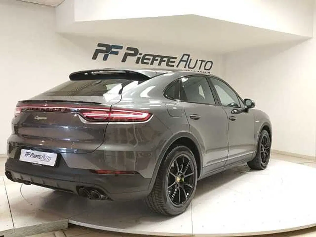 Porsche Cayenne Coupé usata a Teramo (4)