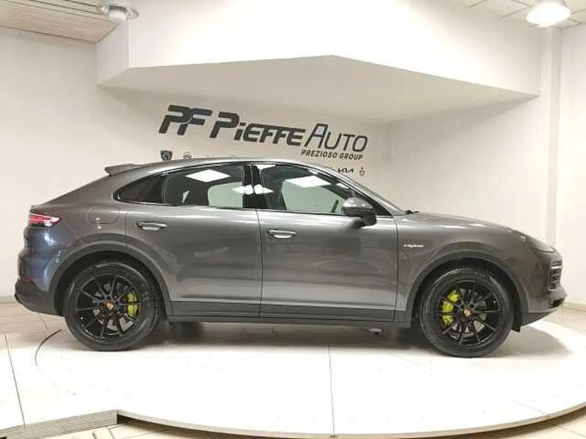 Porsche Cayenne Coupé usata a Teramo (5)