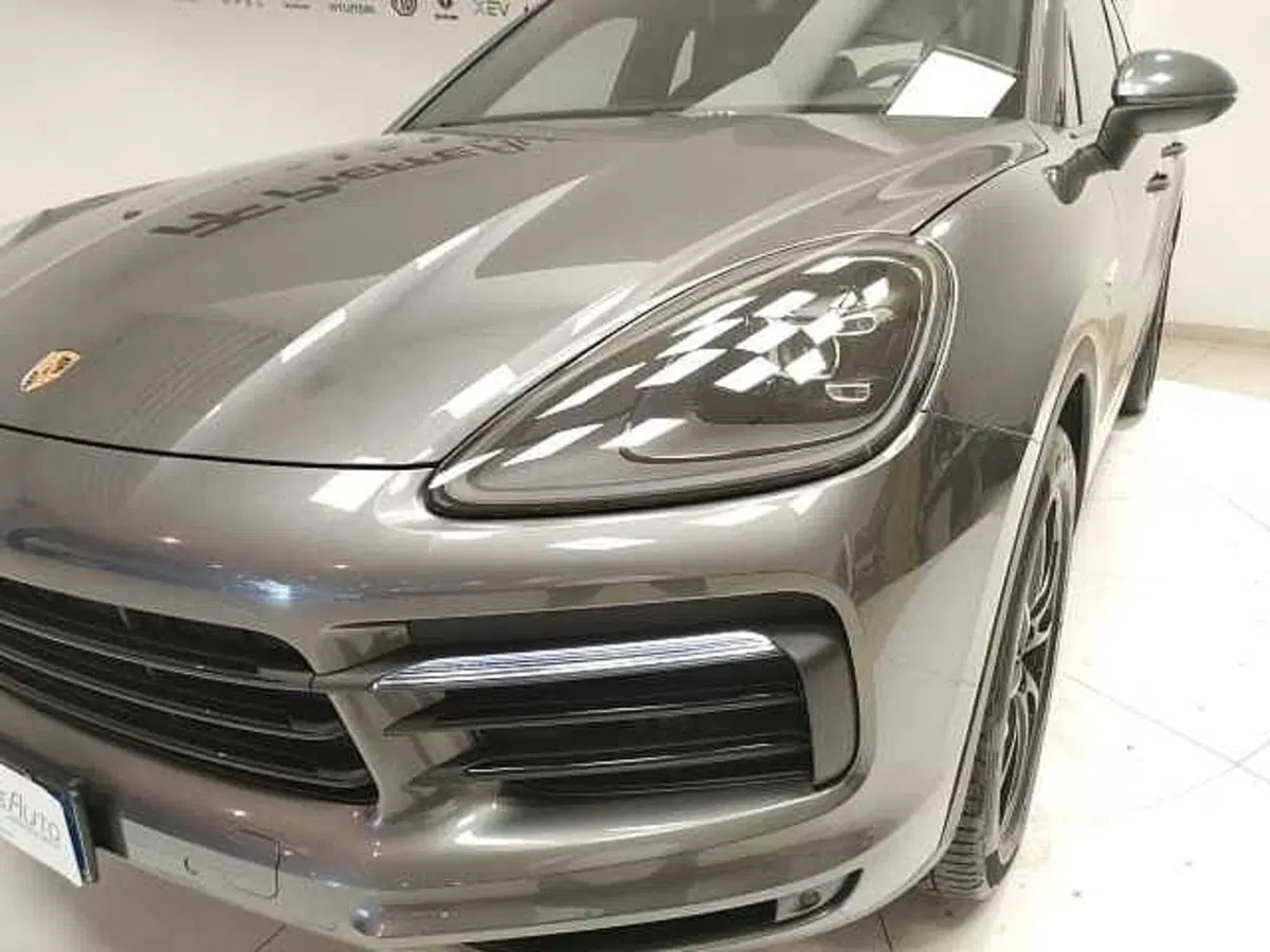 Porsche Cayenne Coupé usata a Teramo (8)