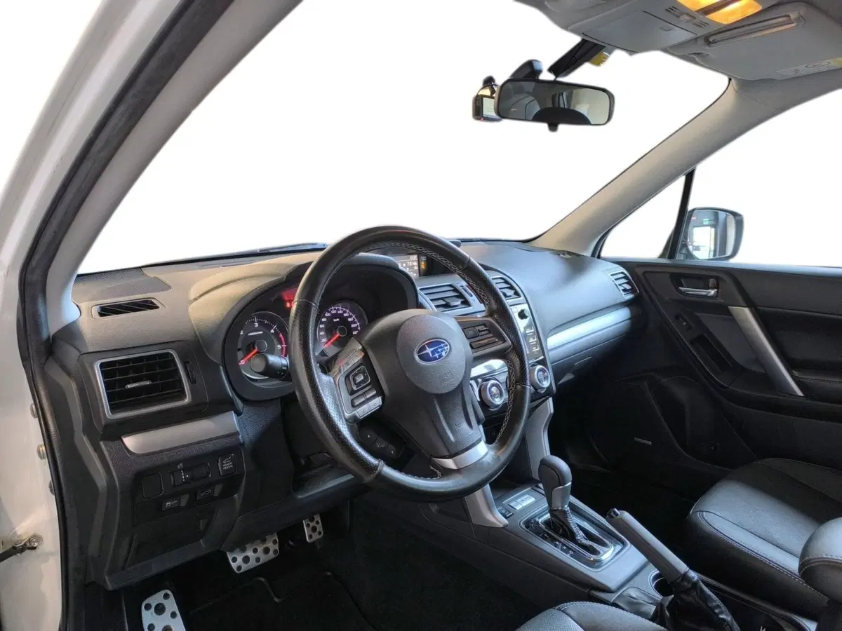 Subaru Forester usata a Udine (8)