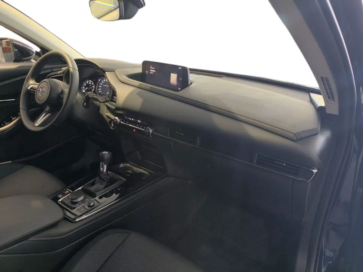 Mazda CX-30 nuova a Udine (13)