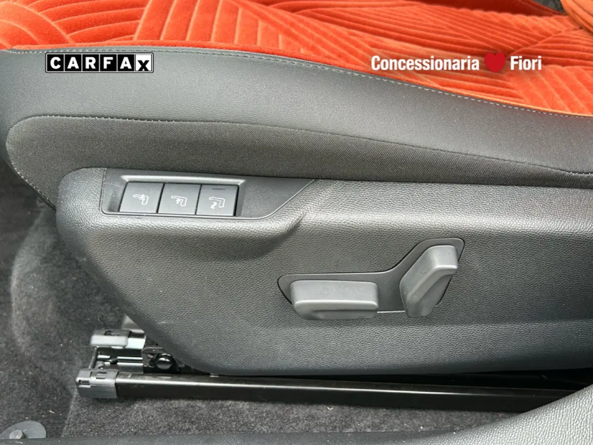 Lancia Ypsilon usata a Roma (13)