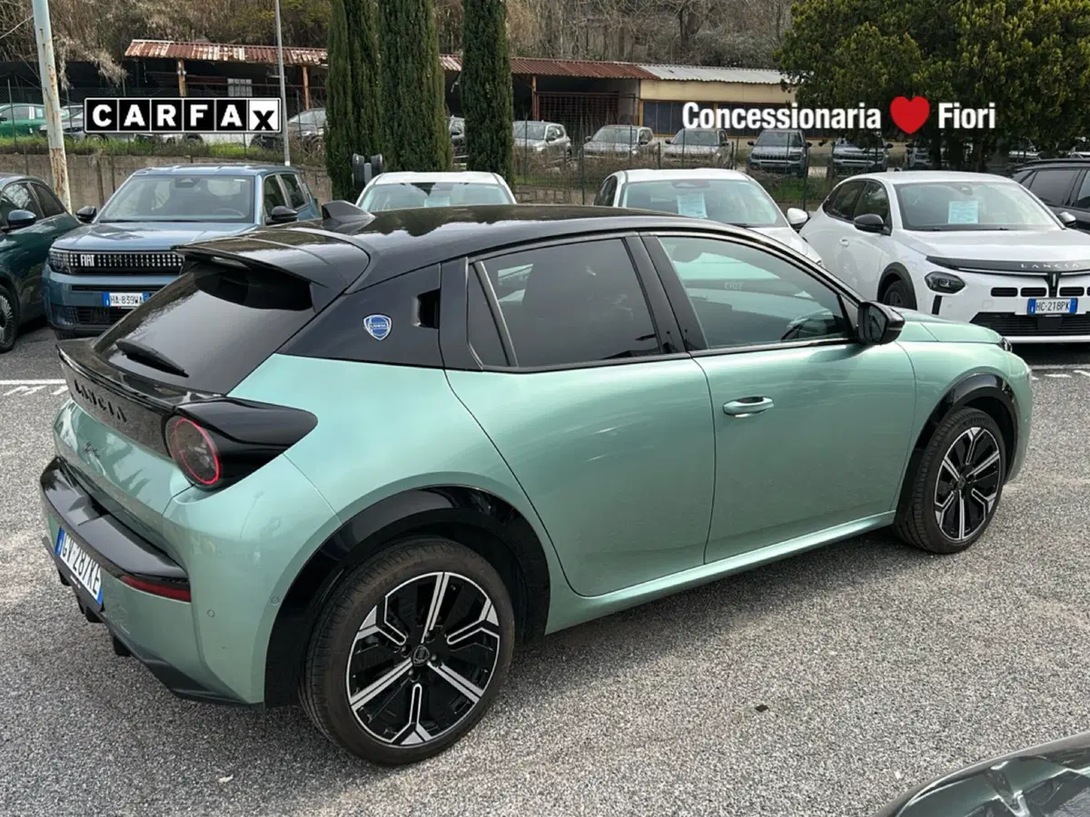 Lancia Ypsilon usata a Roma (6)