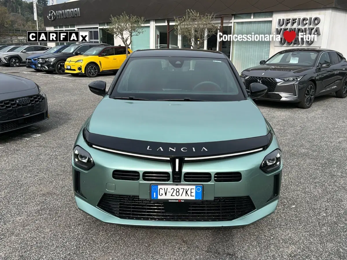 Lancia Ypsilon usata a Roma (7)
