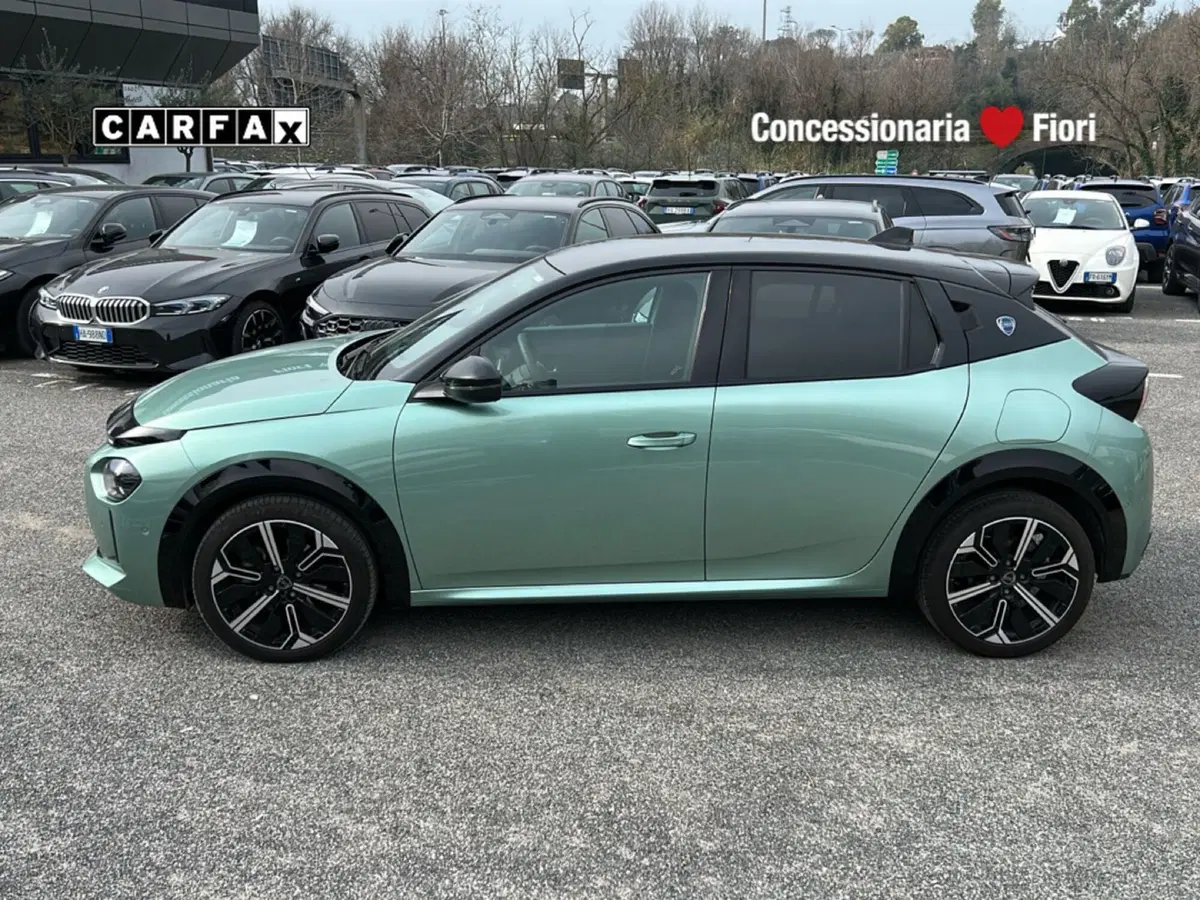 Lancia Ypsilon usata a Roma (8)
