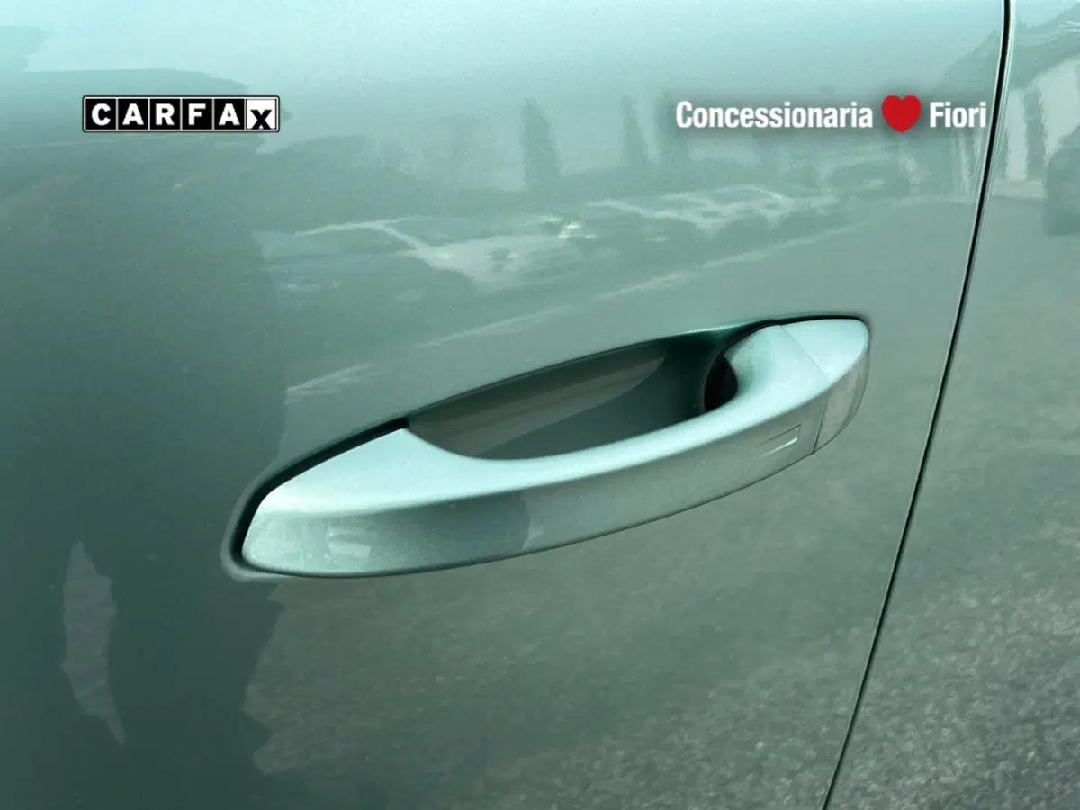 Lancia Ypsilon usata a Roma (9)
