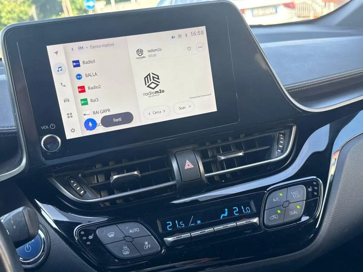Toyota Toyota C-HR usata a Reggio Calabria (10)