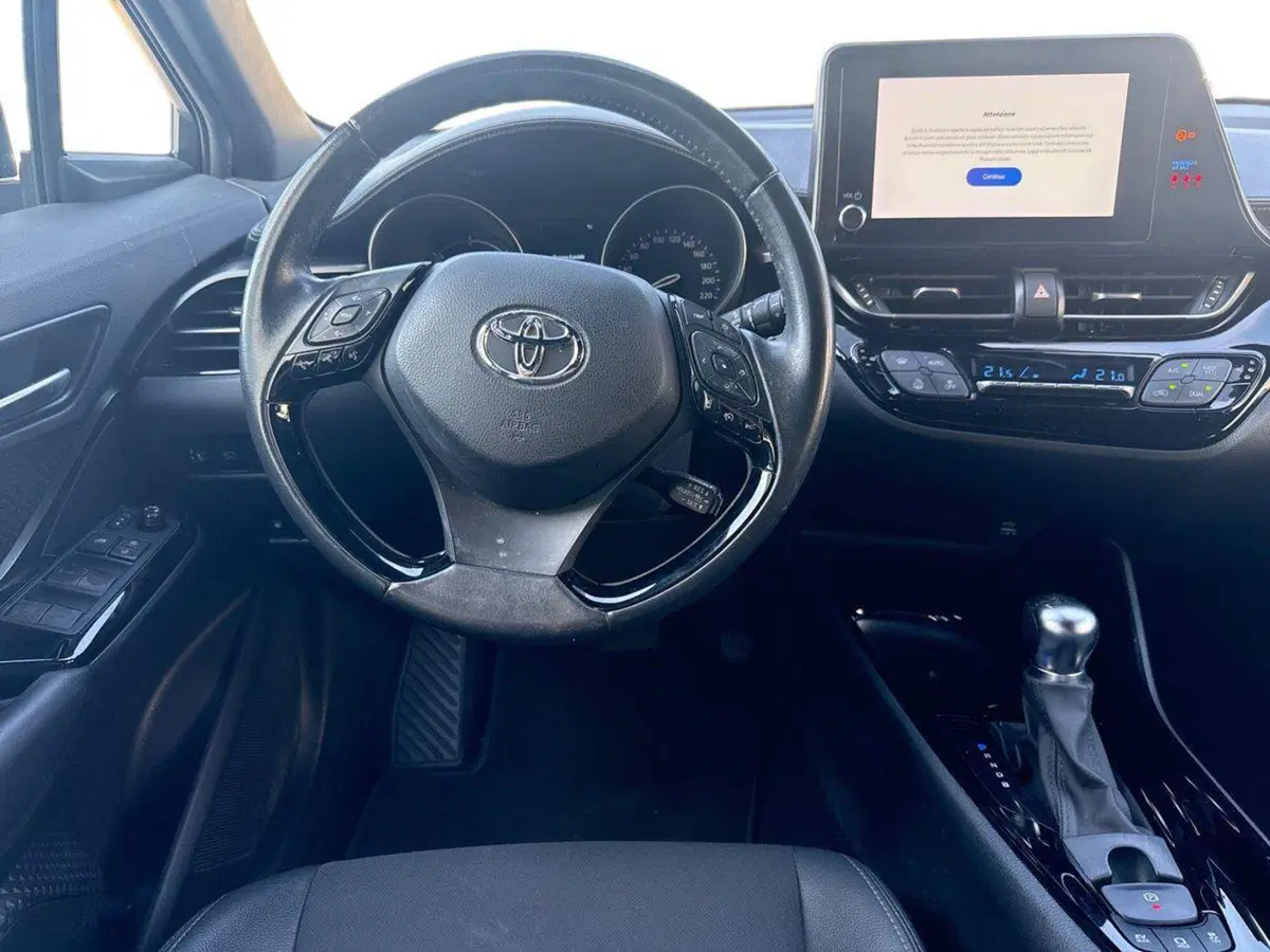 Toyota Toyota C-HR usata a Reggio Calabria (8)