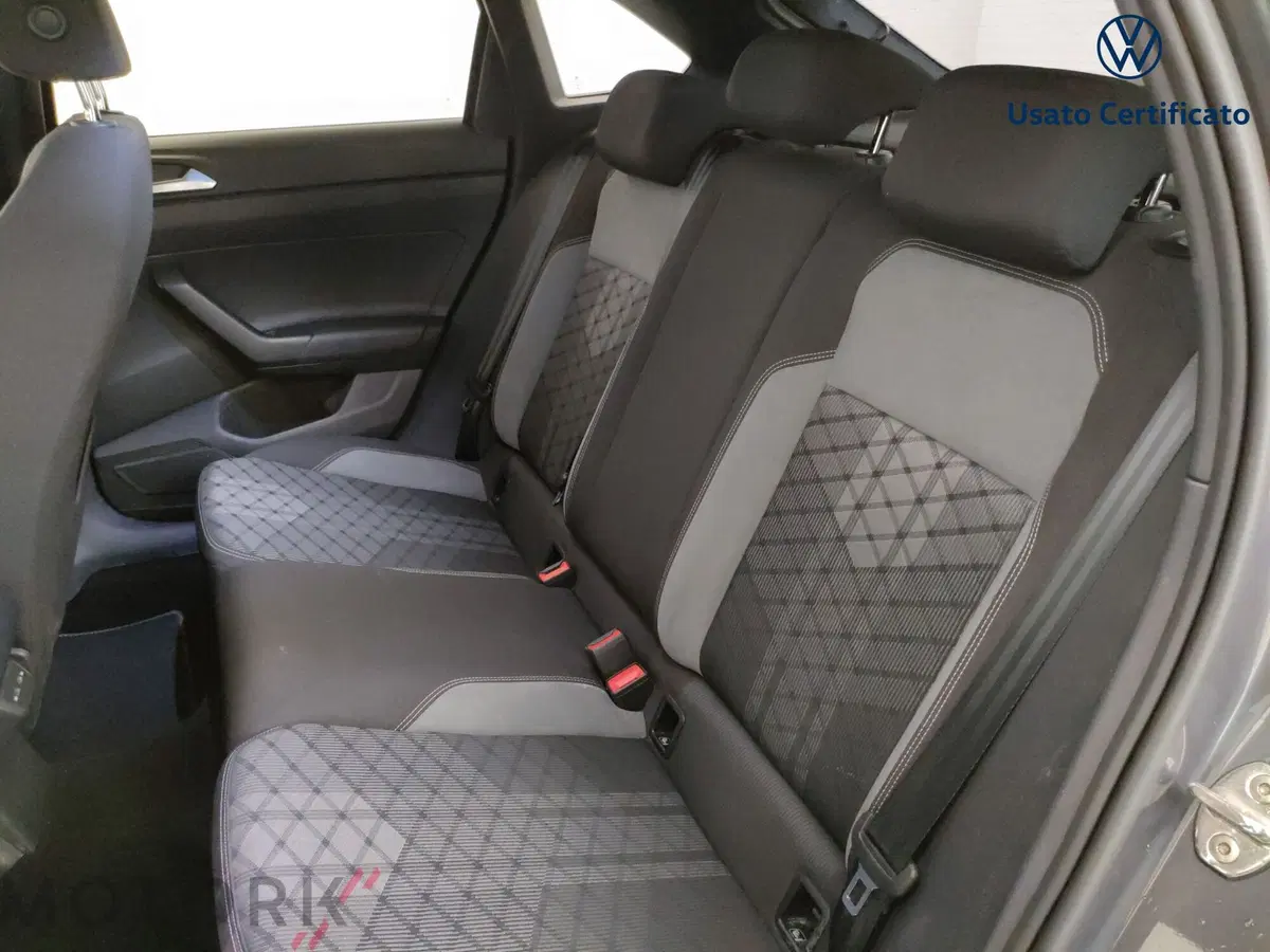 Volkswagen Taigo usata a Varese (10)