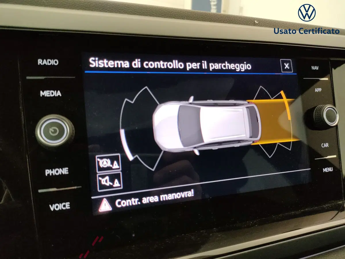 Volkswagen Taigo usata a Varese (16)