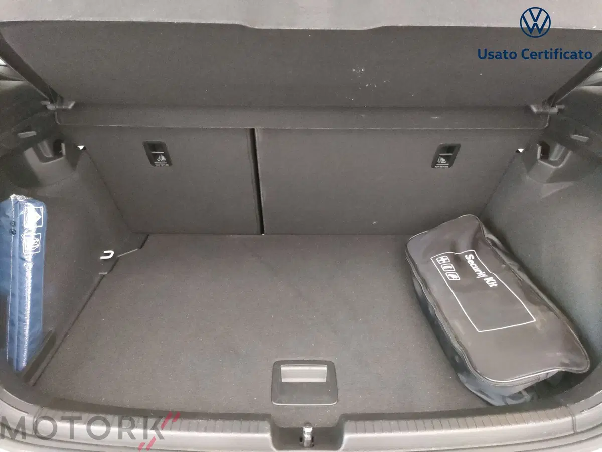 Volkswagen Polo usata a Varese (9)