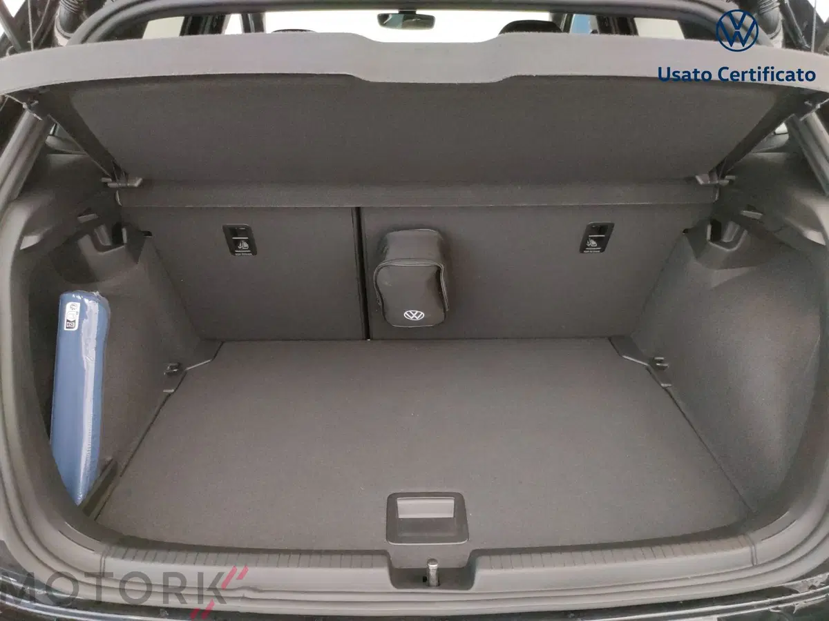 Volkswagen Polo usata a Varese (9)