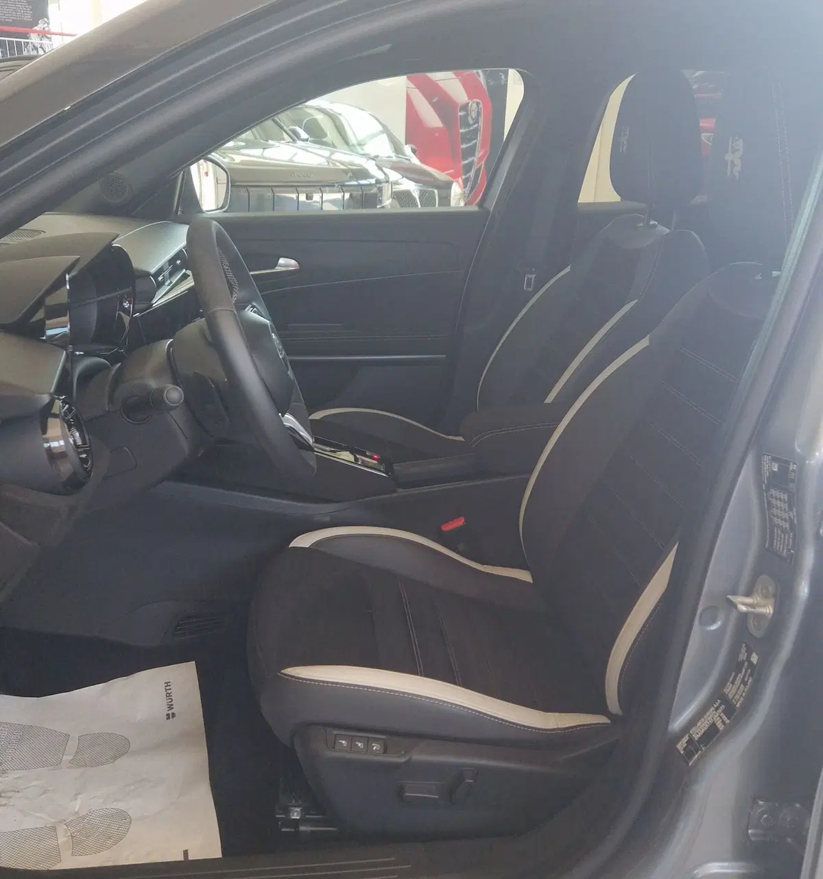 Alfa Romeo Junior usata a Terni (7)