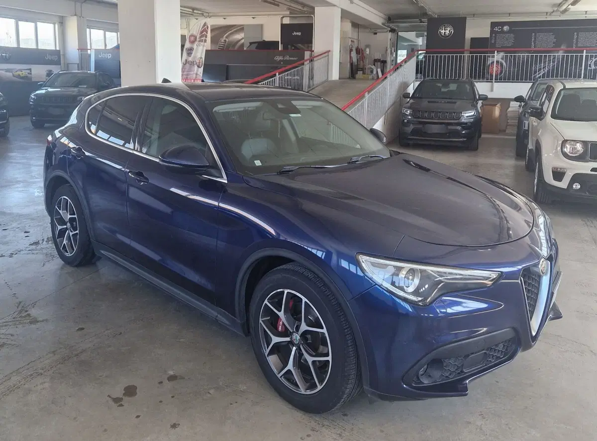 Alfa Romeo Stelvio usata a Terni