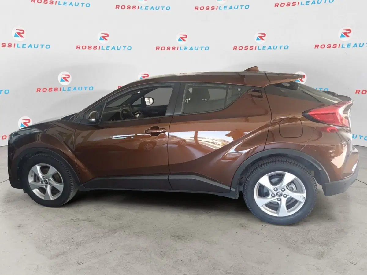 Toyota Toyota C-HR usata a Massa-Carrara (2)