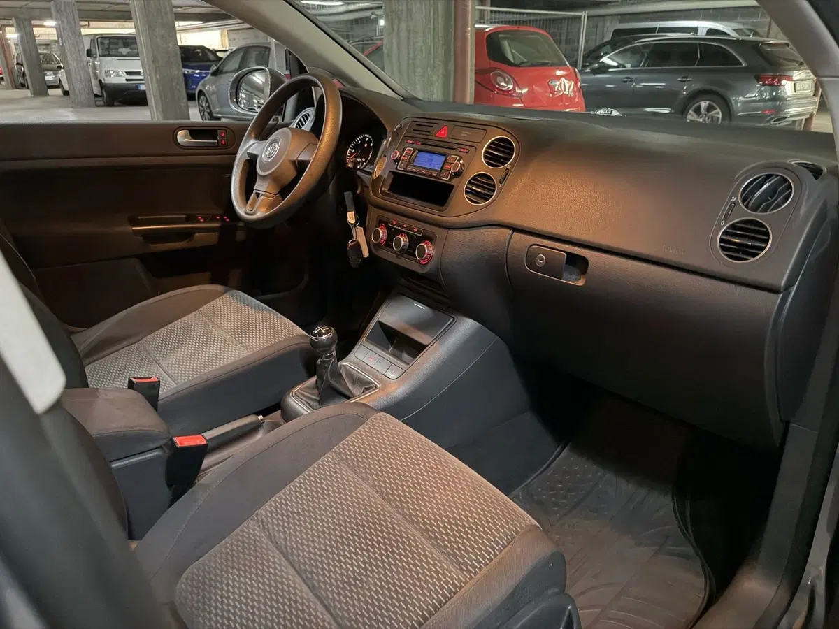 Volkswagen Golf Plus usata a Genova (10)