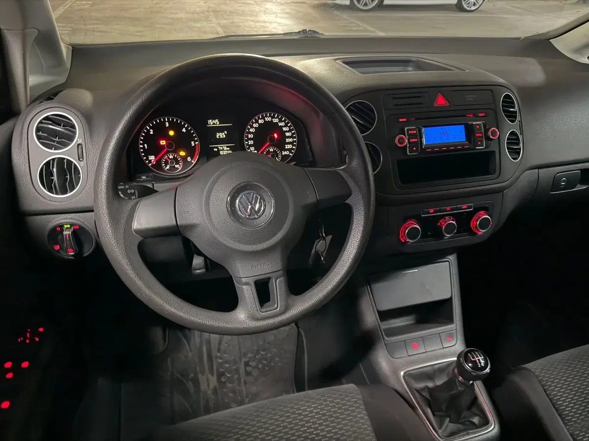 Volkswagen Golf Plus usata a Genova (11)