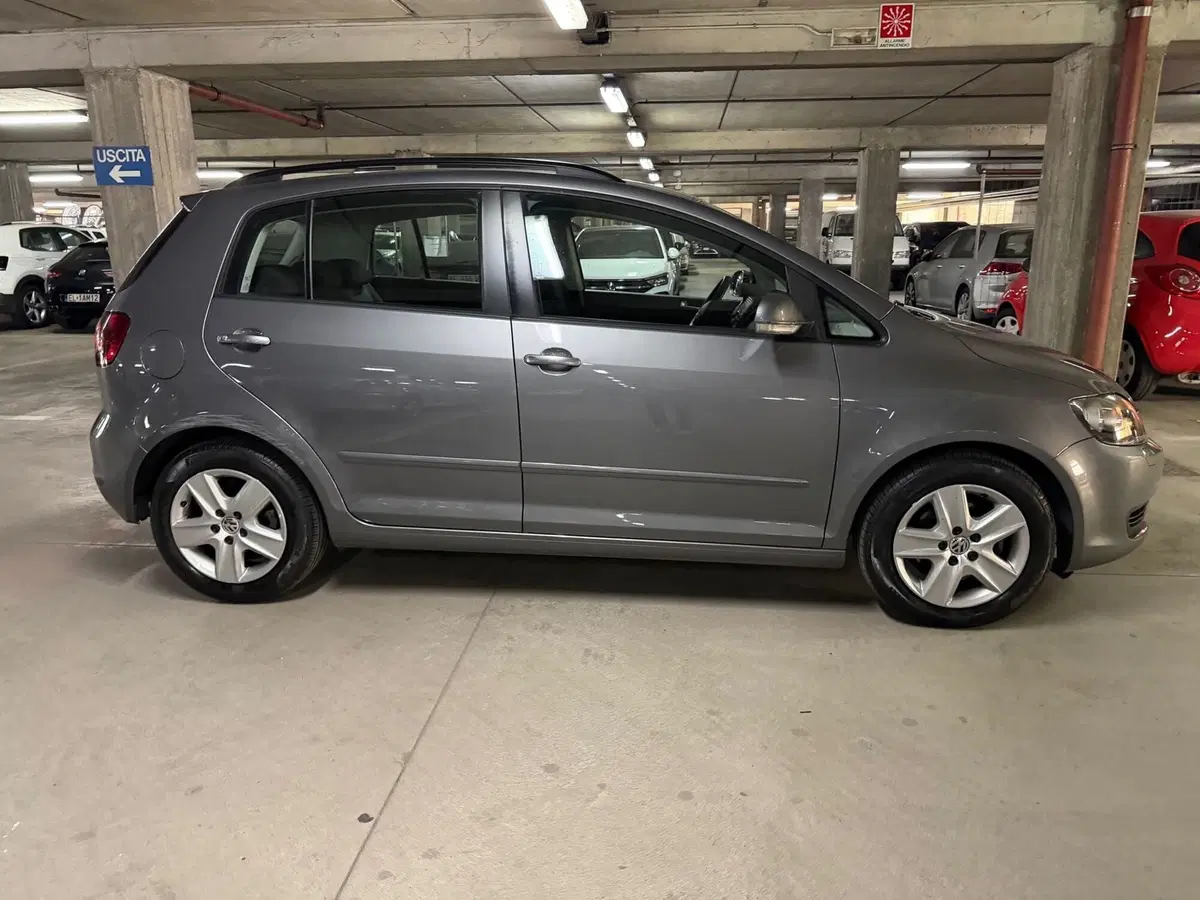 Volkswagen Golf Plus usata a Genova (6)