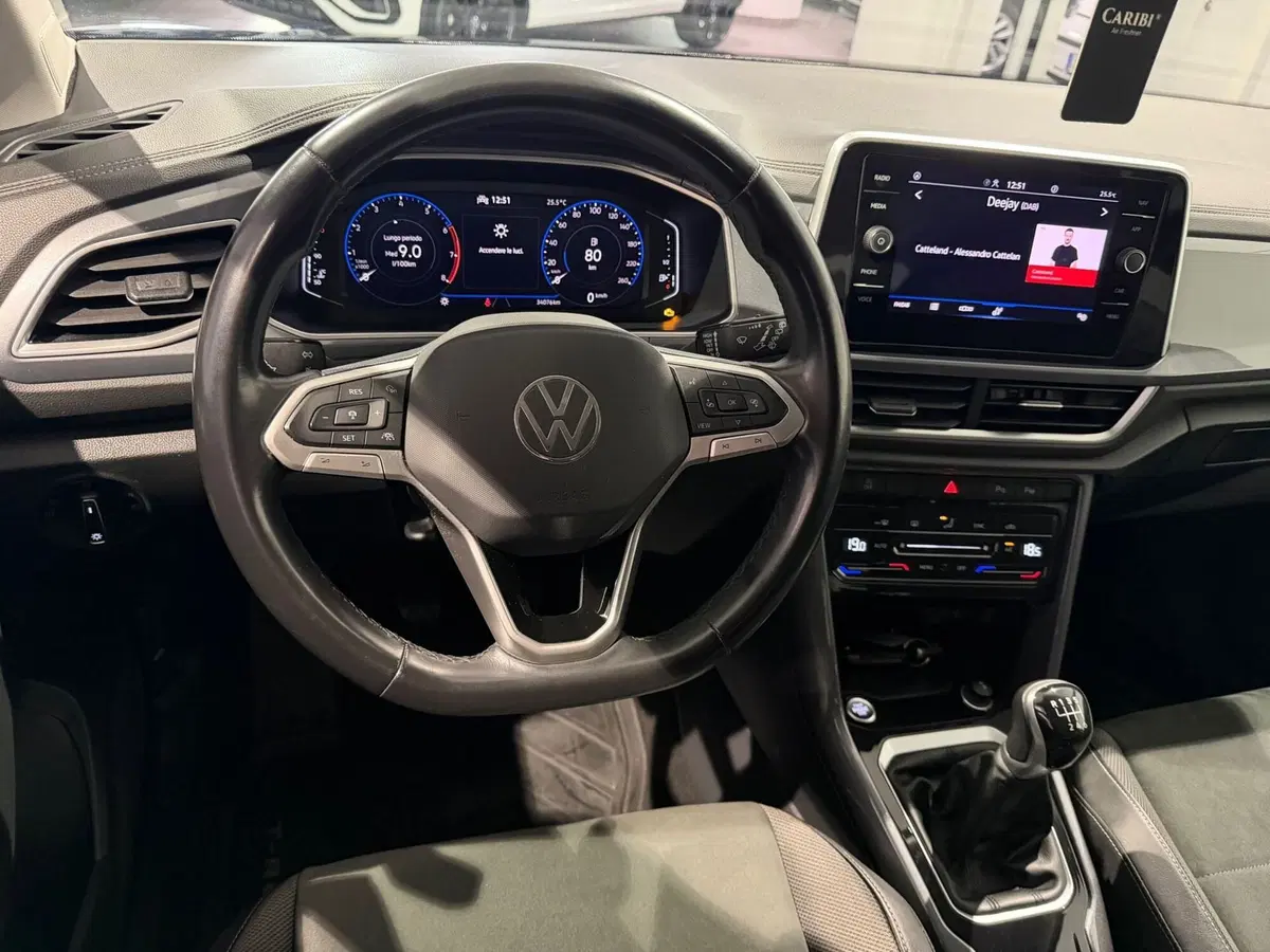 Volkswagen T-Roc usata a Genova (10)
