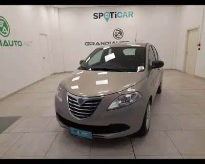 Lancia Ypsilon 1.2 69 CV 5 porte Silver del 2013 usata a Alessandria