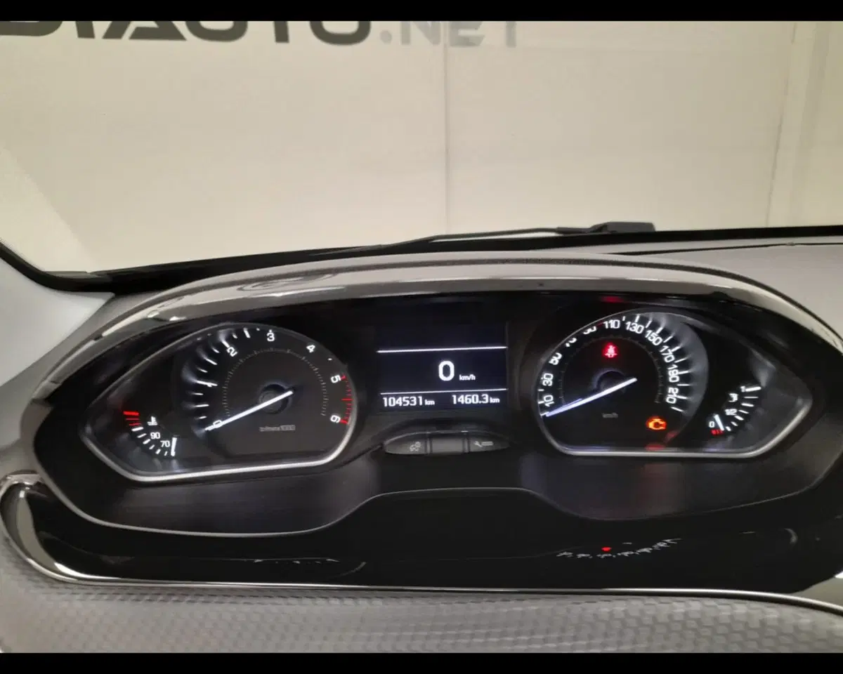 Peugeot 208 usata a Alessandria (8)