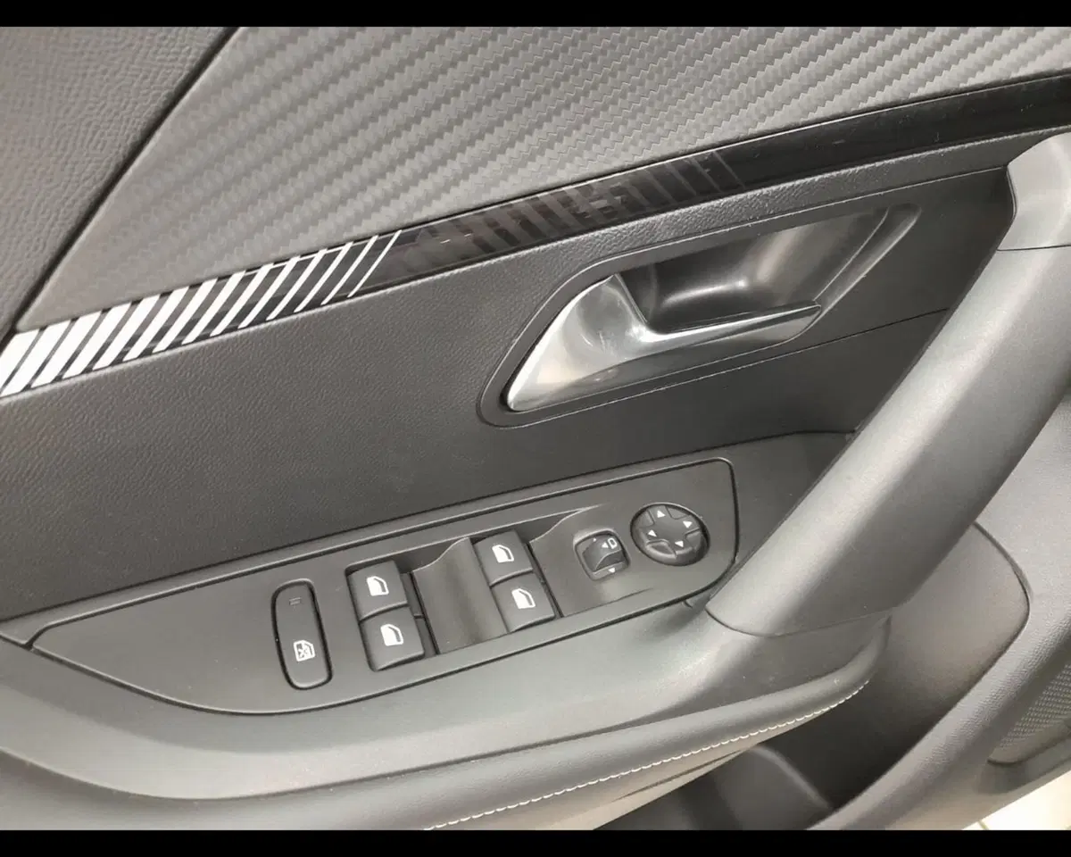 Peugeot 2008 usata a Alessandria (18)