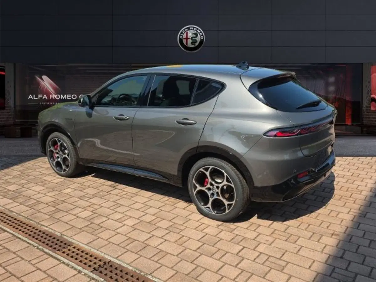 Alfa Romeo Tonale nuova a Monza e Brianza (7)