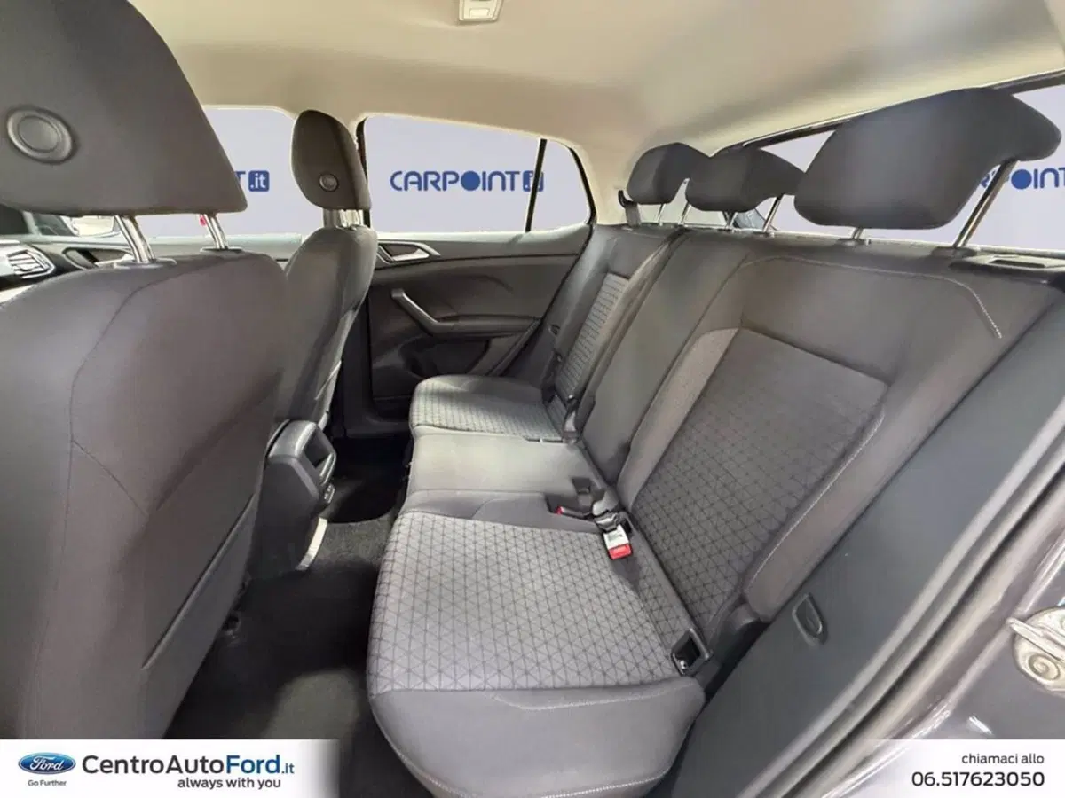 Volkswagen T-Cross usata a Roma (13)