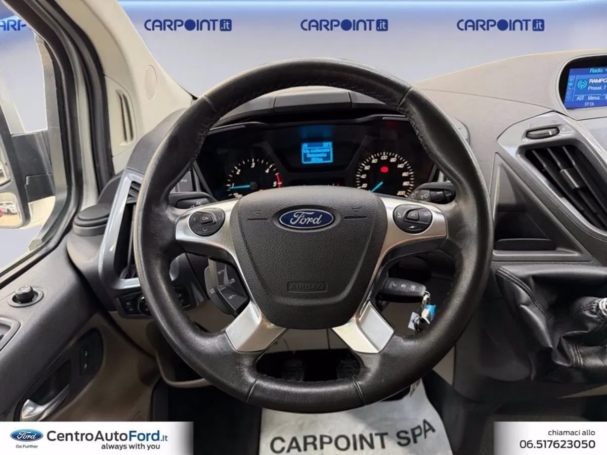 Ford Tourneo Custom usata a Roma (12)