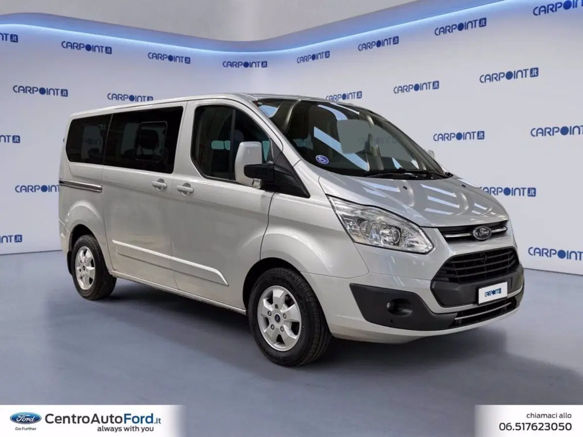 Ford Tourneo Custom usata a Roma (7)