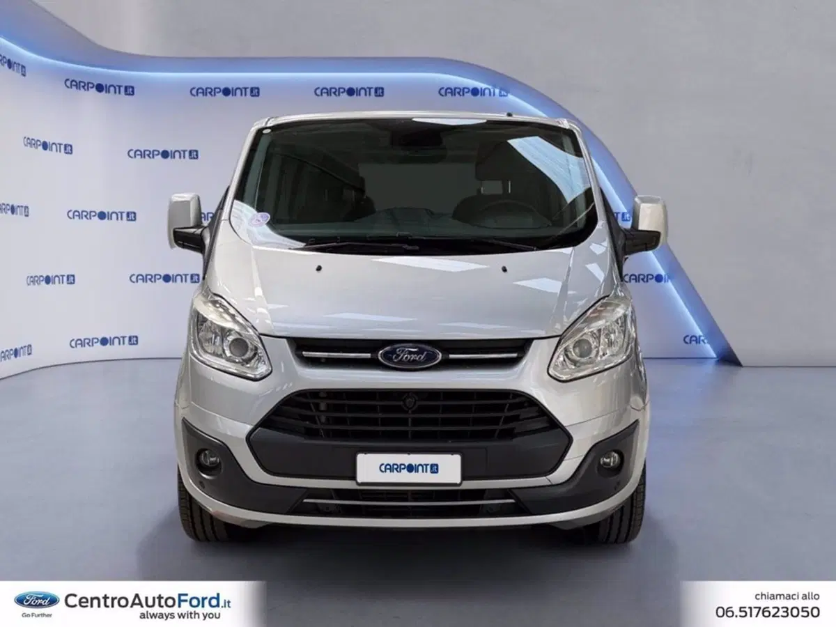 Ford Tourneo Custom usata a Roma (8)
