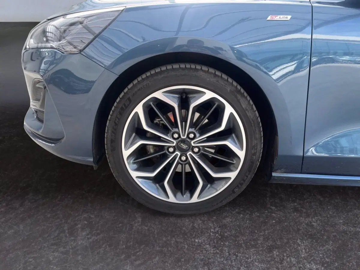 Ford Focus Station Wagon usata a Milano (10)
