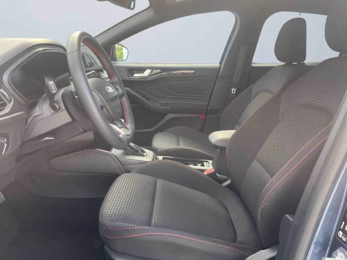 Ford Focus Station Wagon usata a Milano (11)